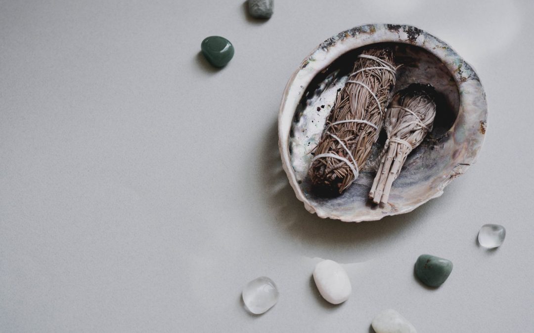 Spiritual Cleansing: How to Smudge Your Home and Aura Effectively